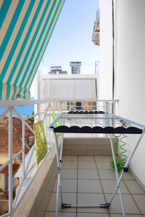 Seaside Penthouse In Каламата Экстерьер фото