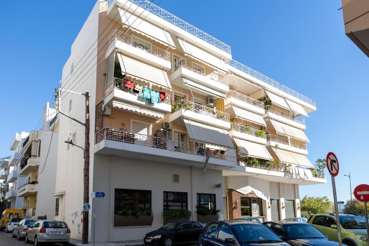 Seaside Penthouse In Каламата Экстерьер фото