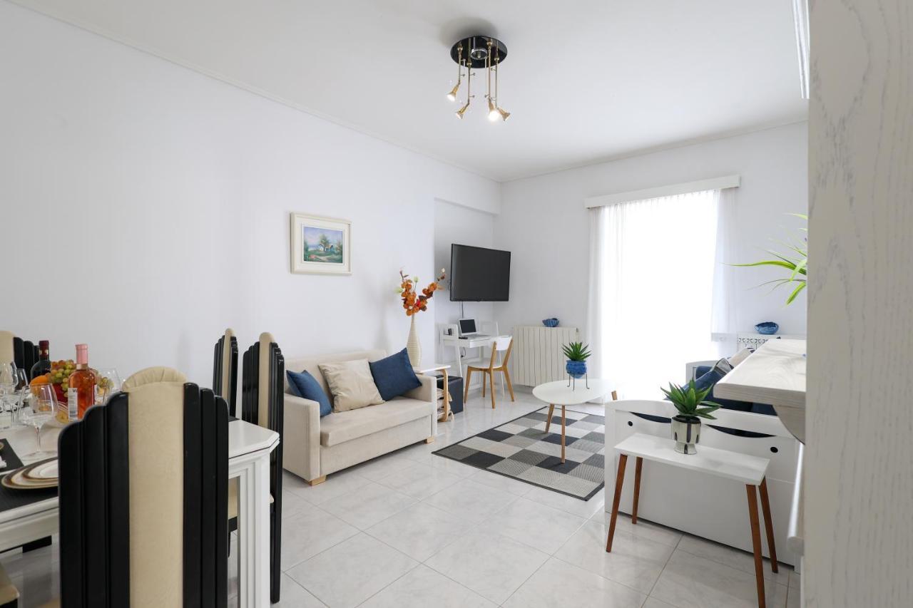 Seaside Penthouse In Каламата Экстерьер фото