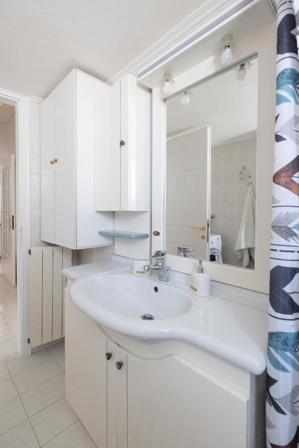 Seaside Penthouse In Каламата Экстерьер фото