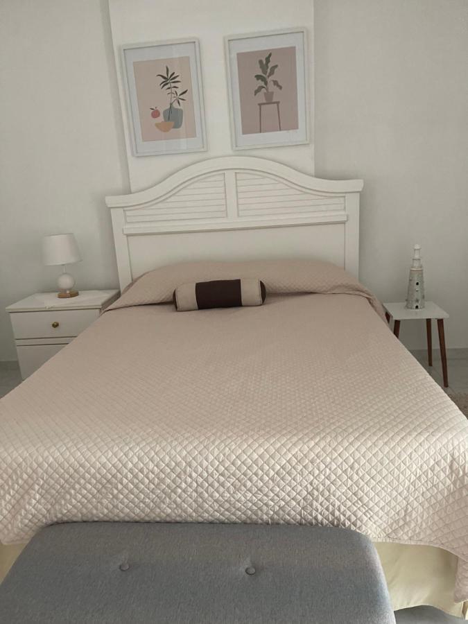 Seaside Penthouse In Каламата Экстерьер фото